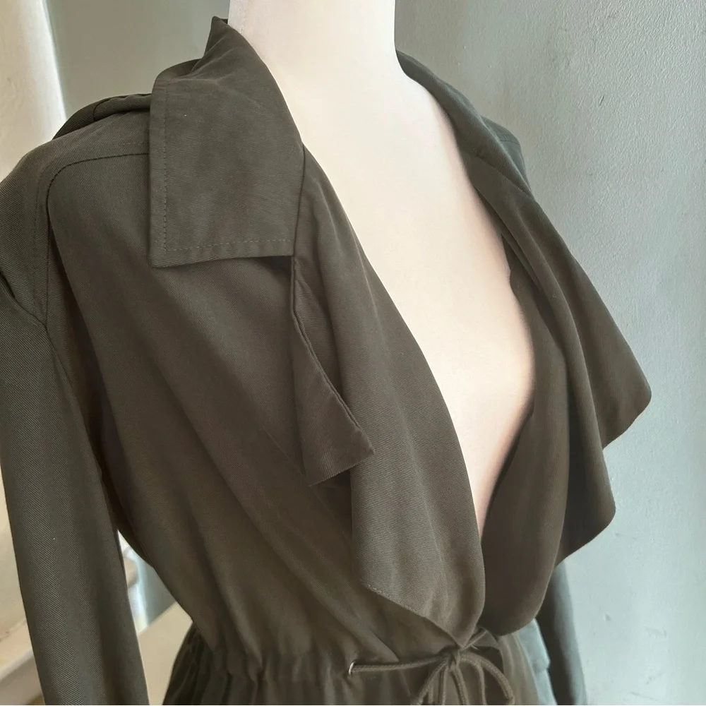 Revolve Cupcakes and Cashmere Army Jacket women’s sz medium olive green casual - Picture 12 of 15